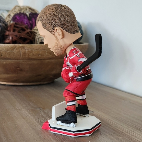 🏒 Carolina Hurricanes Tim Gleason Bobblehead – Limited Edition 2010, Boxed - Picture 14 of 16